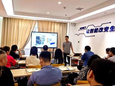 源拓攜寬溫工業級交換機與湖南分銷商進行技術交流